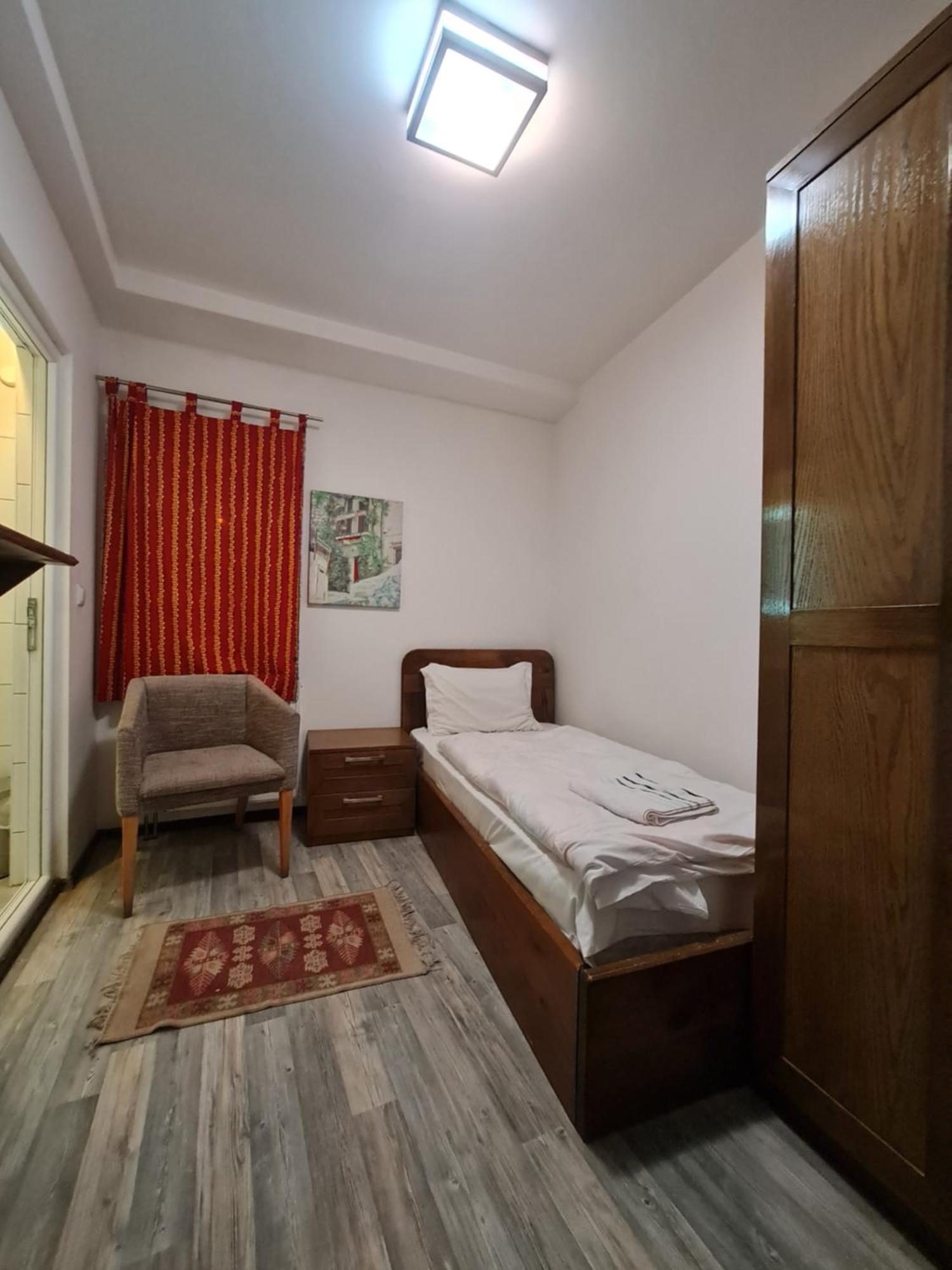 Guesthouse Hotel My Home พริเซรน ภายนอก รูปภาพ