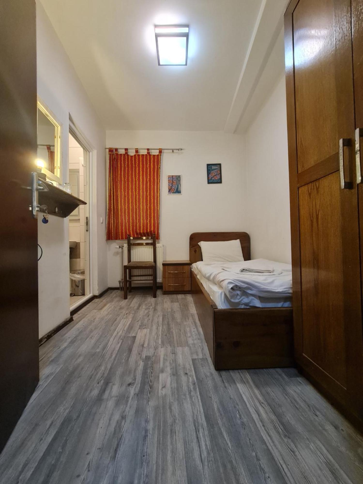 Guesthouse Hotel My Home พริเซรน ภายนอก รูปภาพ