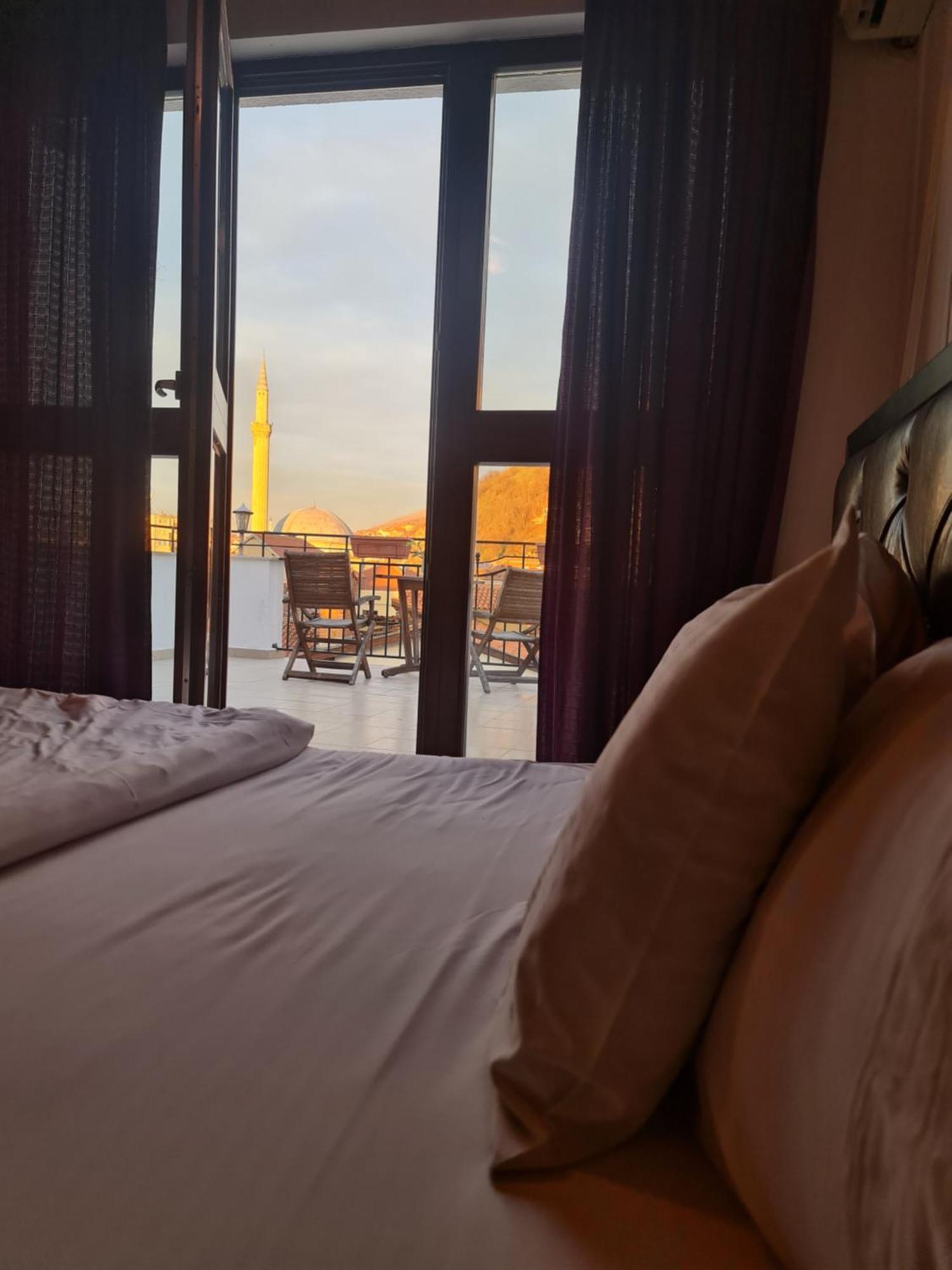 Guesthouse Hotel My Home พริเซรน ภายนอก รูปภาพ