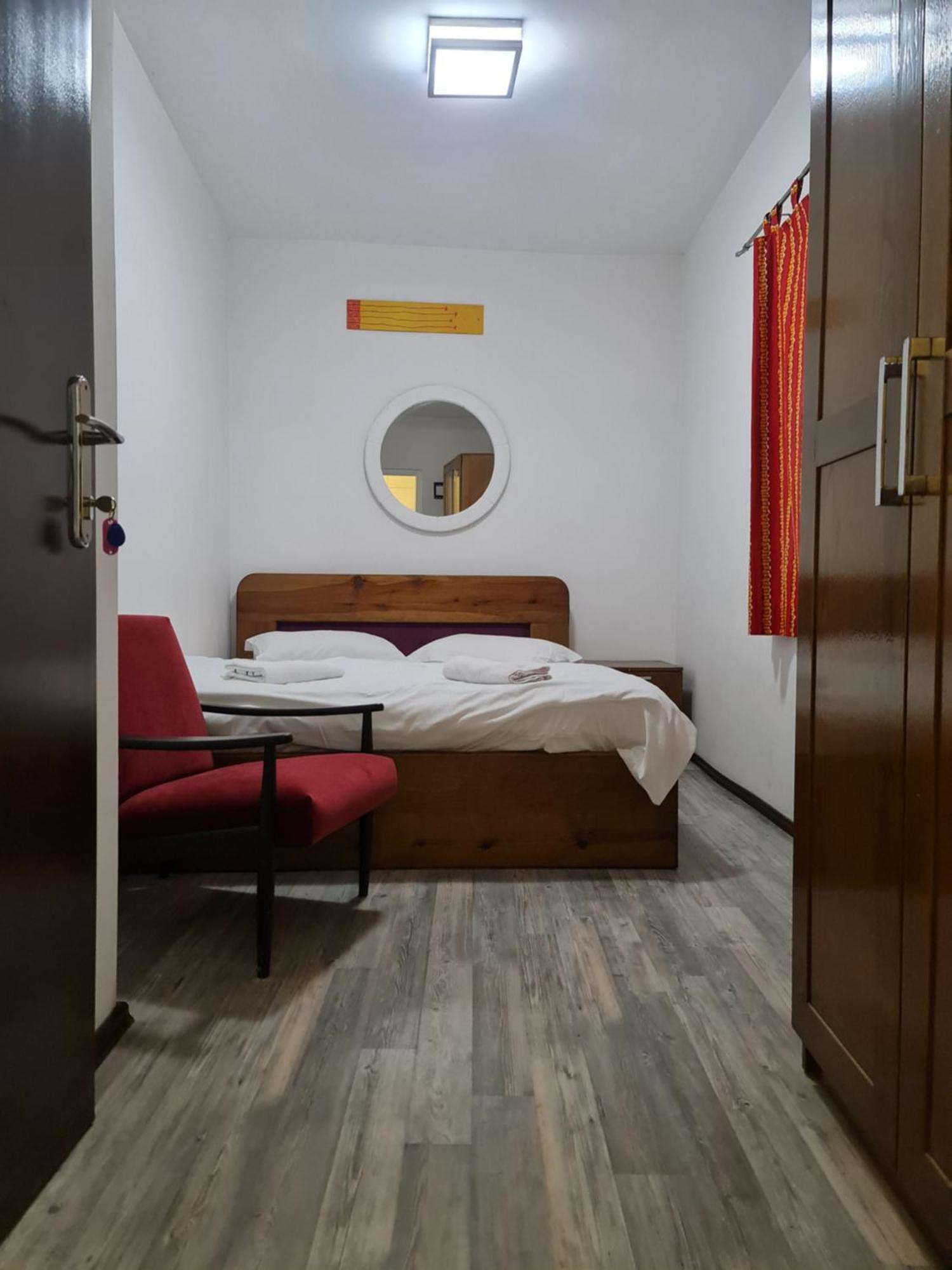 Guesthouse Hotel My Home พริเซรน ภายนอก รูปภาพ